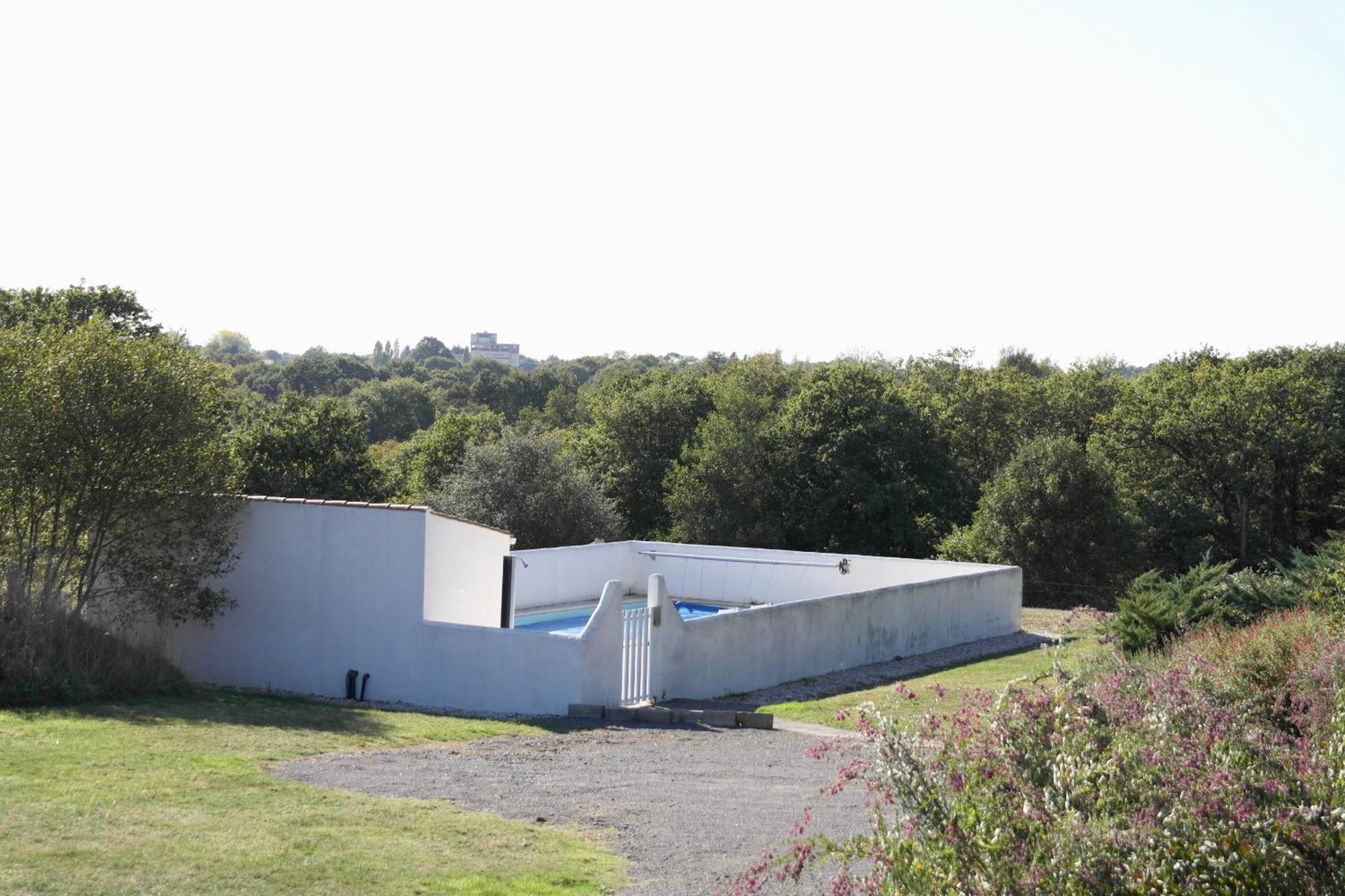 Maison De Campagne Pour 6 Avec Piscine Commequiers Экстерьер фото