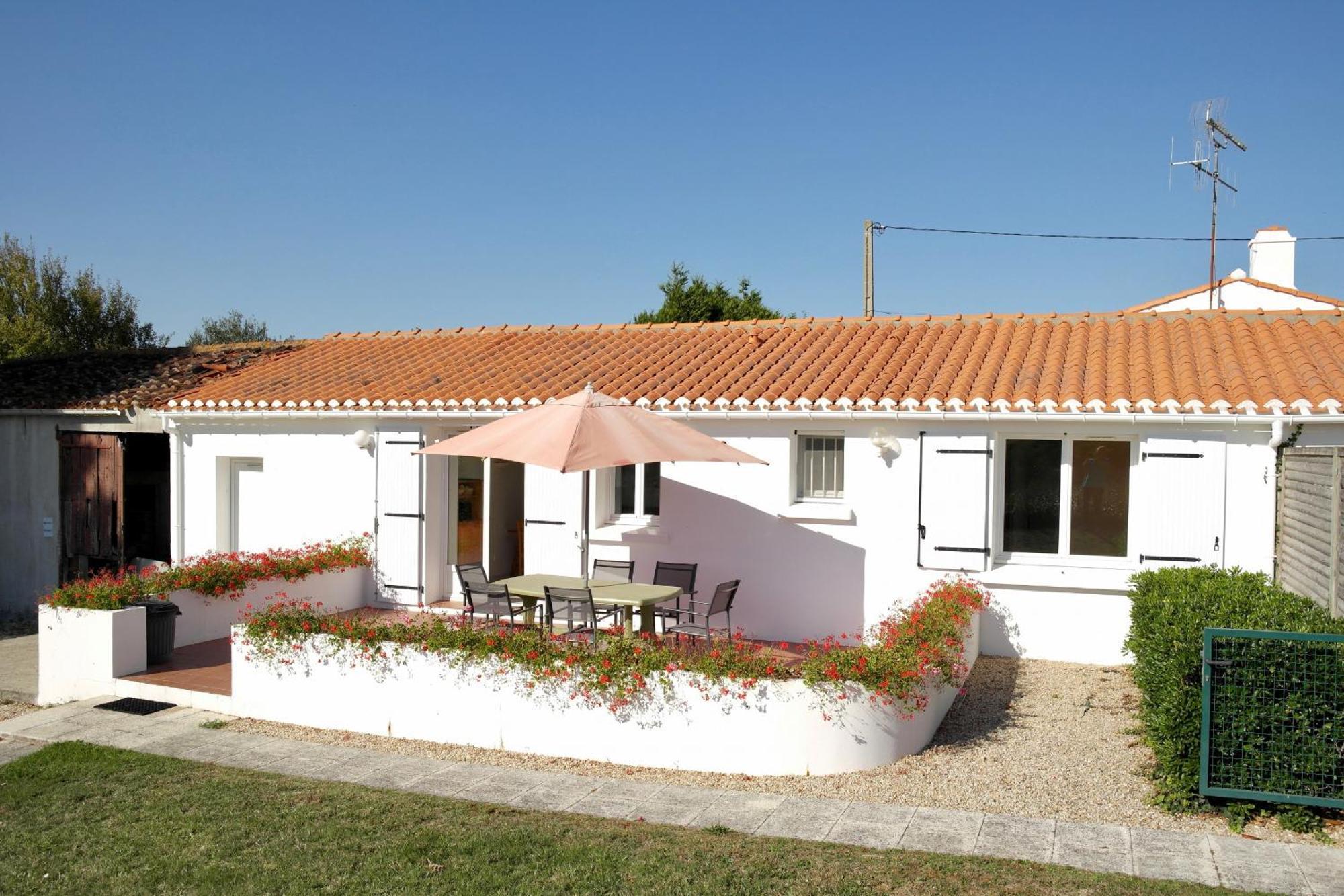Maison De Campagne Pour 6 Avec Piscine Commequiers Экстерьер фото
